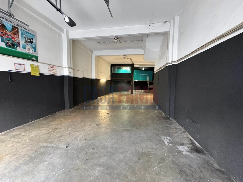 Armazém para Venda em Braga (São José de São Lázaro e São João do Souto) Foto 1