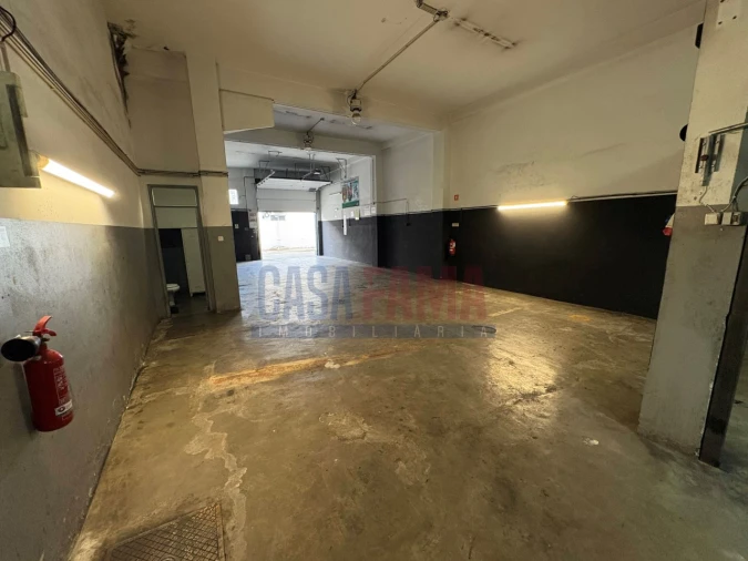 Armazém para Venda em Braga (São José de São Lázaro e São João do Souto) Foto 4