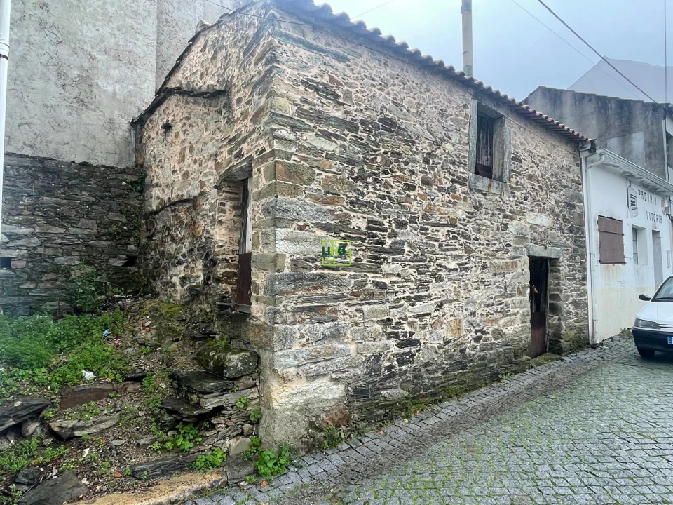 Negócio para Venda em Sobreira Formosa e Alvito da Beira Foto 3