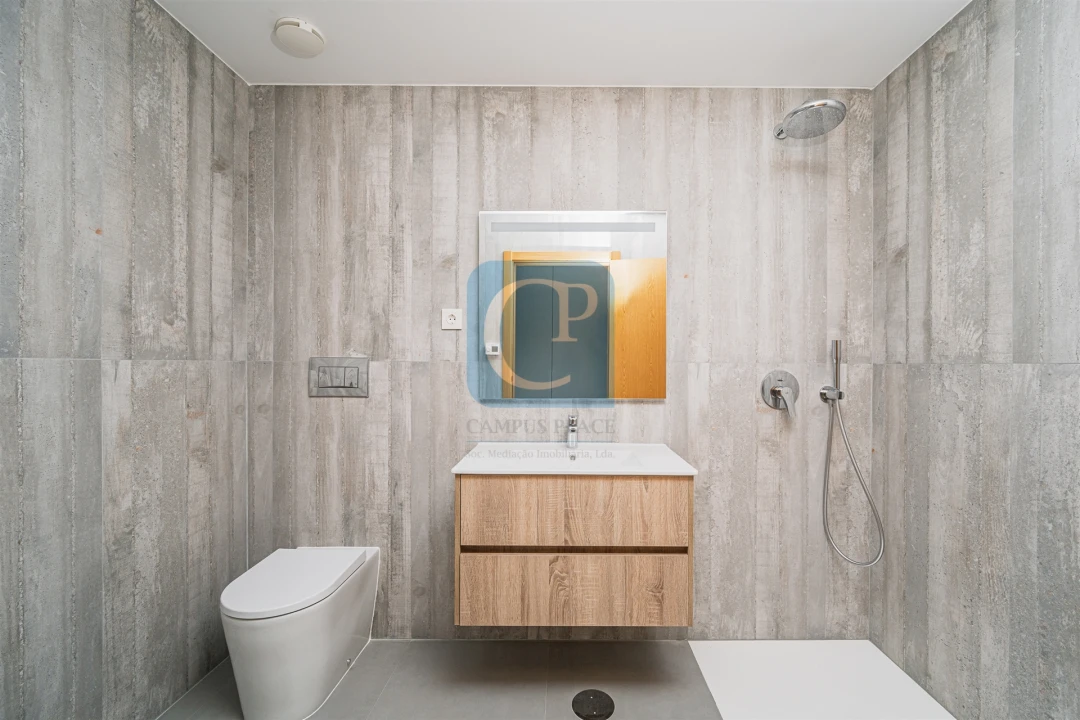 Apartamento T2 para Venda em Paranhos Foto 20