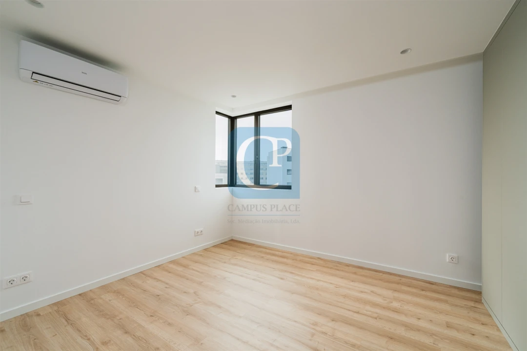 Apartamento T1 para Venda em Paranhos Foto 16