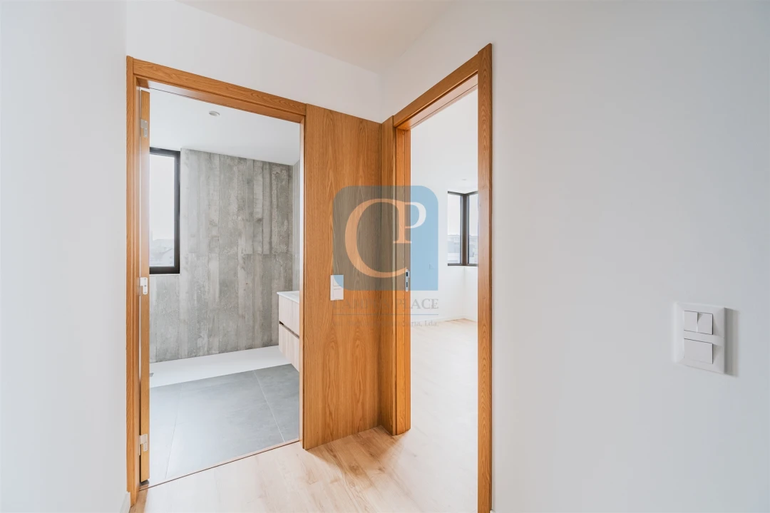 Apartamento T1 para Venda em Paranhos Foto 13