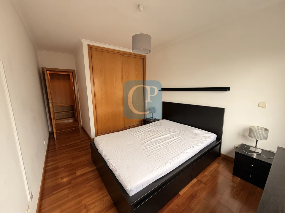 Apartamento T1 para Arrendamento em Pedrouços Foto 13