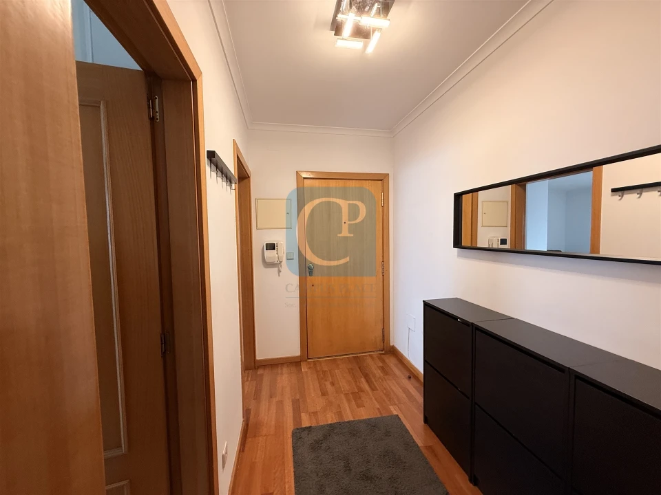 Apartamento T1 para Arrendamento em Pedrouços Foto 3