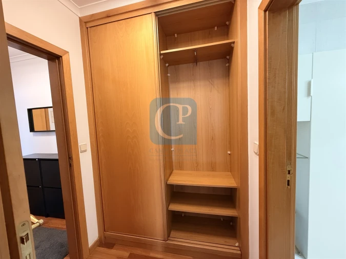 Apartamento T1 para Arrendamento em Pedrouços Foto 8