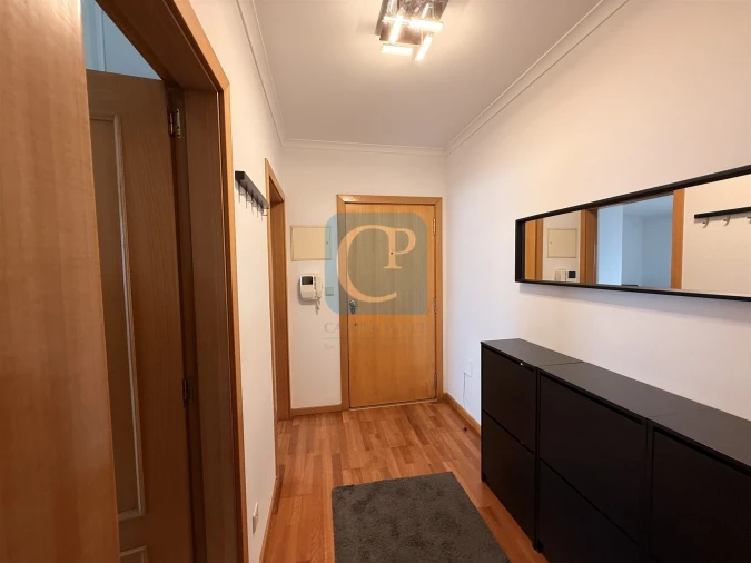 Apartamento T1 para Arrendamento em Pedrouços Foto 3