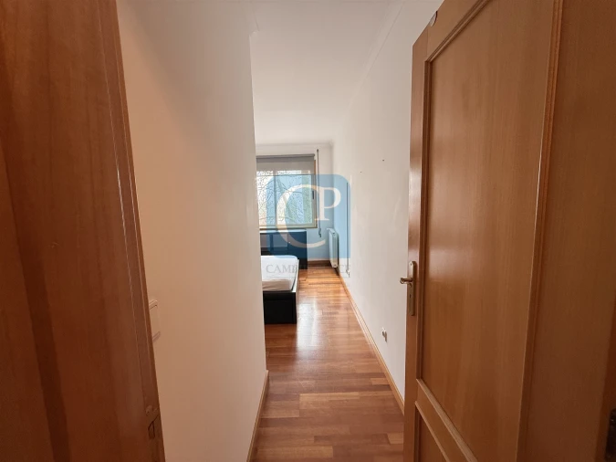 Apartamento T1 para Arrendamento em Pedrouços Foto 11