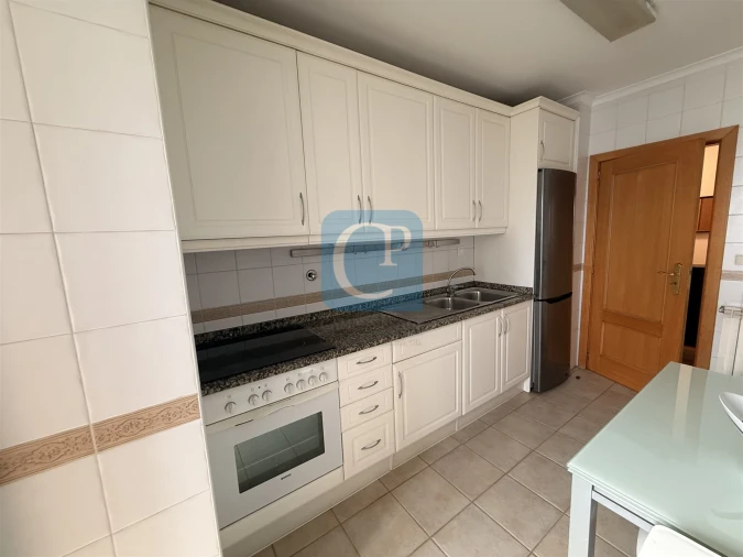 Apartamento T1 para Arrendamento em Pedrouços Foto 5