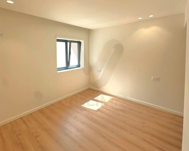 Moradia T3 para Venda em Fontão Foto 8