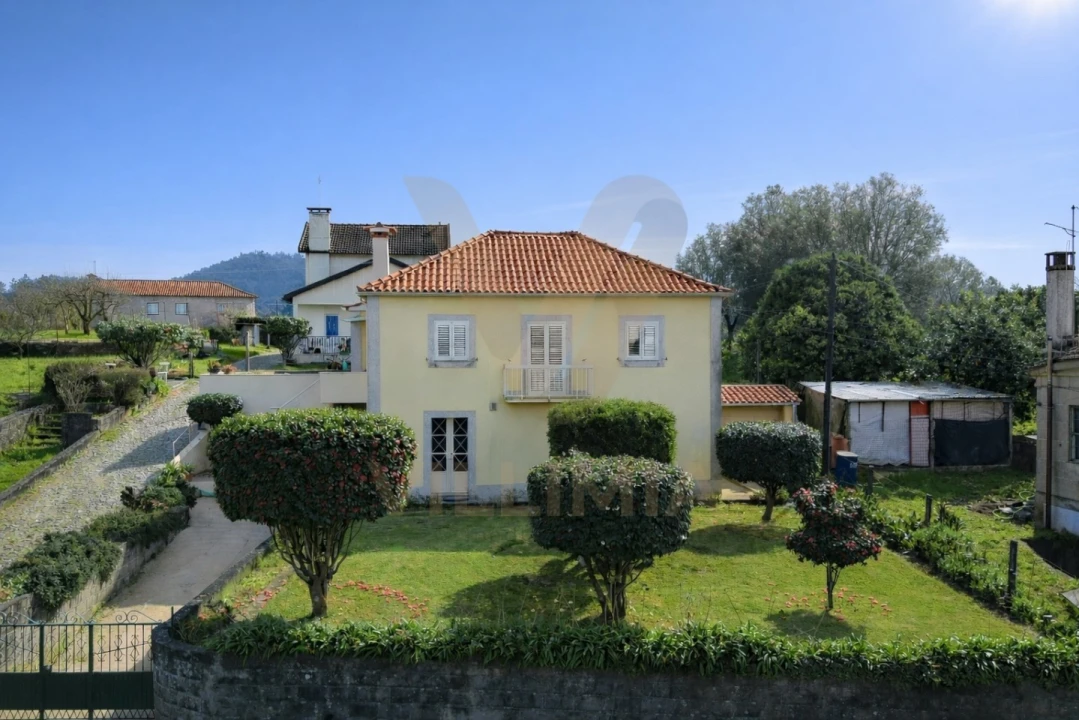 Moradia T3 para Venda em Ribeira Foto 1