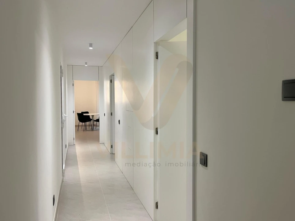 Moradia T4 para Venda em Fornelos e Queijada Foto 48