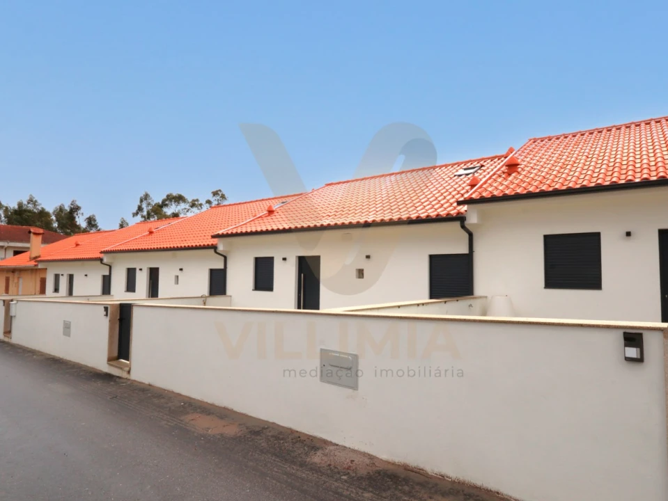 Moradia T3 para Venda em Fontão Foto 22