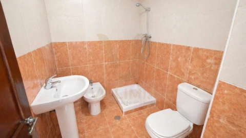 Moradia T3 para Venda em Bárrio e Cepões