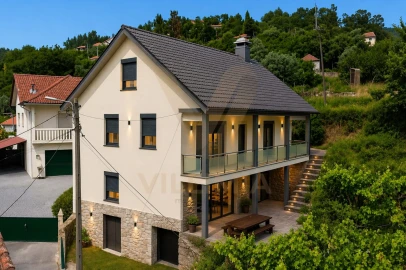 Moradia T3 para Venda em Bárrio e Cepões