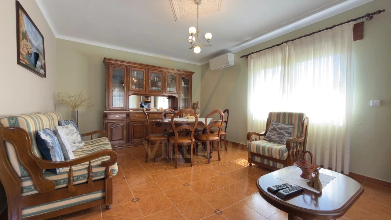 Moradia T7 para Venda em Labruja Foto 25