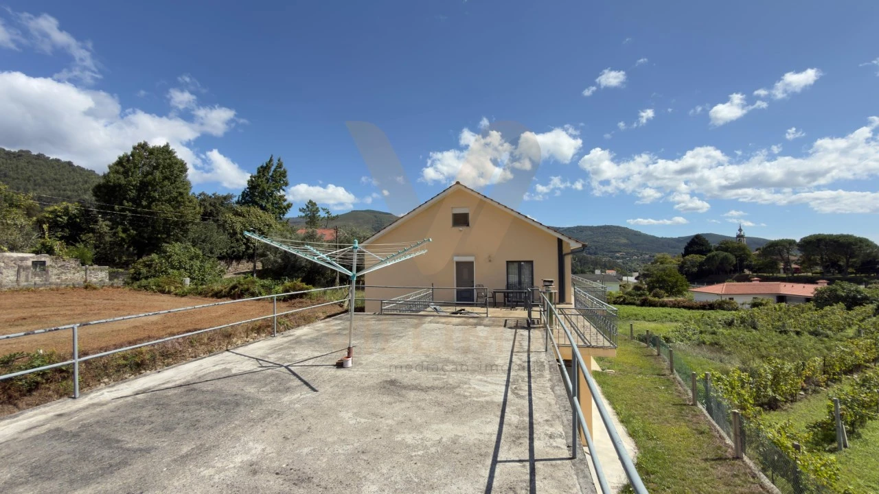 Moradia T7 para Venda em Labruja Foto 37