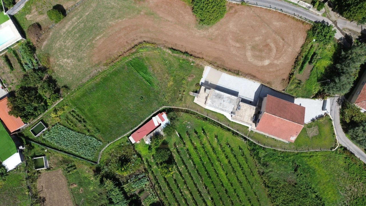 Moradia T7 para Venda em Labruja Foto 43