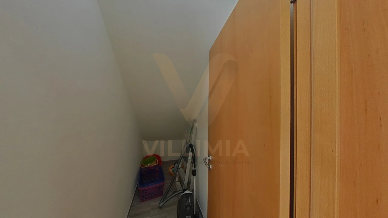 Moradia T7 para Venda em Labruja Foto 107