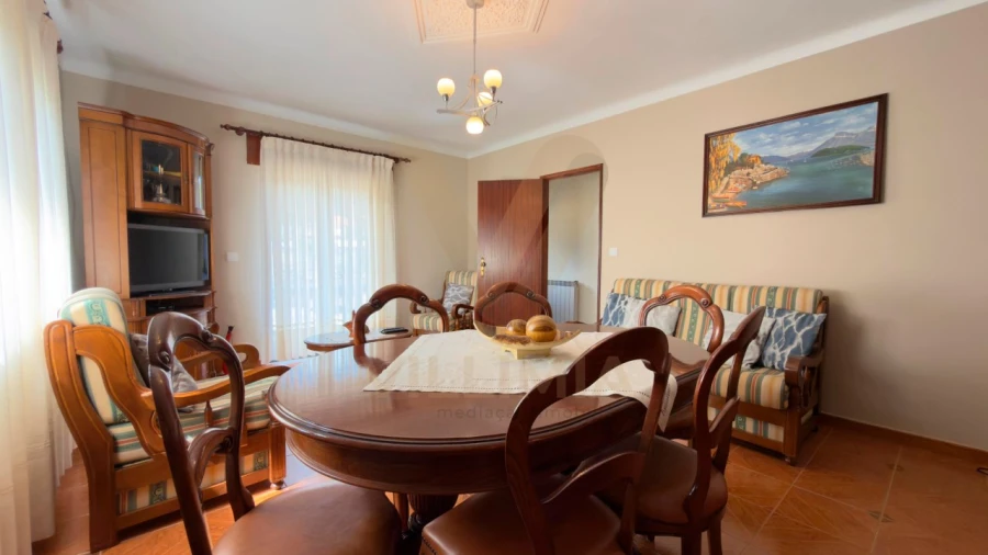 Moradia T7 para Venda em Labruja Foto 24