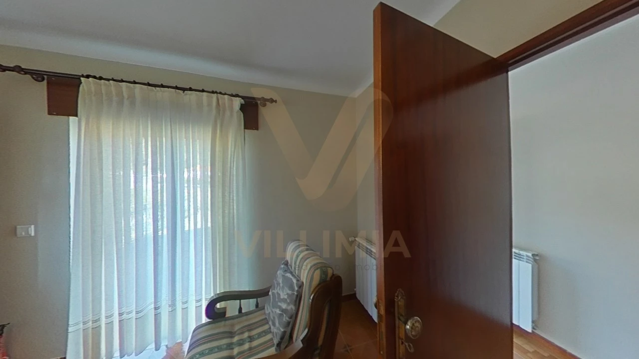 Moradia T7 para Venda em Labruja Foto 51