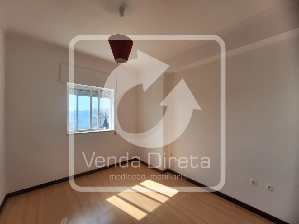 Apartamento T3 para Arrendamento em Barreiro e Lavradio Foto 16