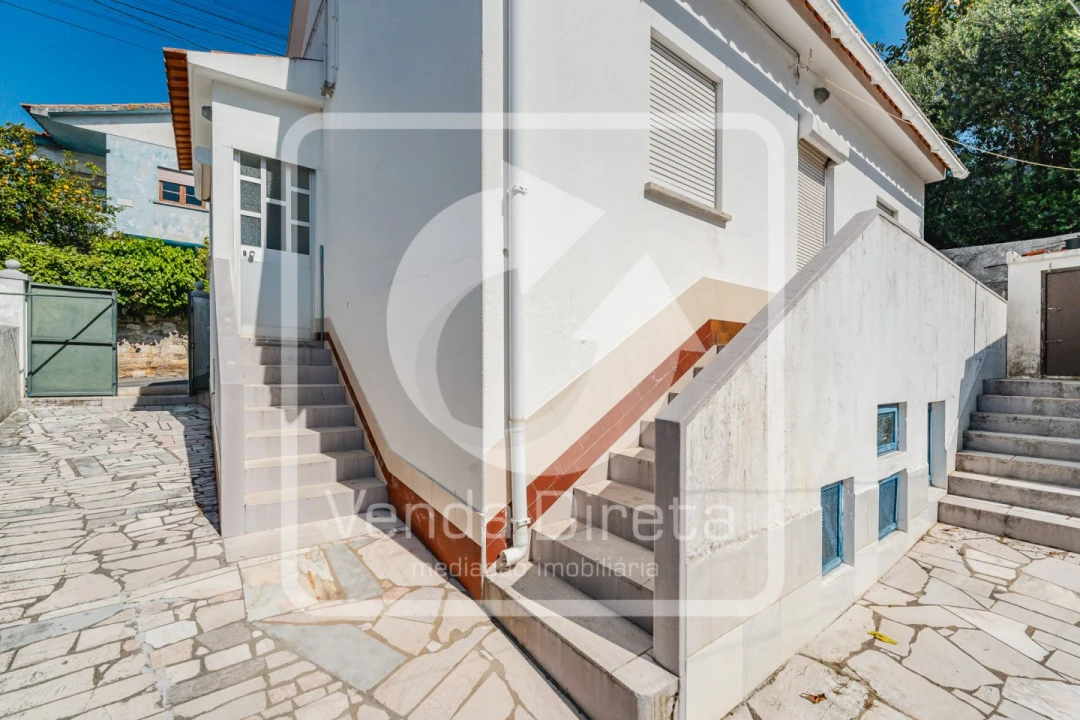 Moradia T2 para Venda em Alcabideche Foto 1