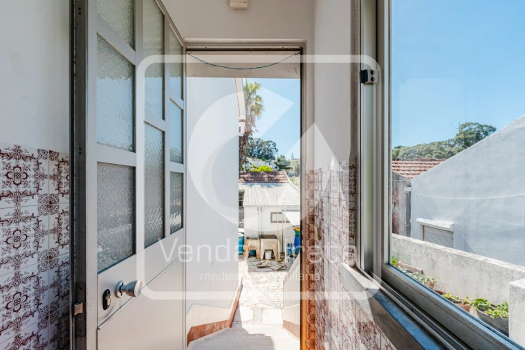 Moradia T2 para Venda em Alcabideche Foto 10
