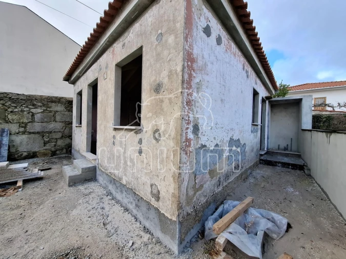 Moradia T1 para Venda em Darque Foto 4