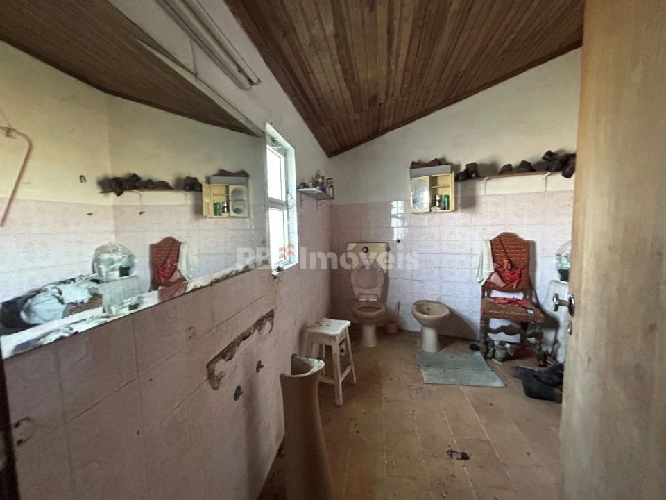 Moradia T2 para Venda em Serra e Junceira Foto 12