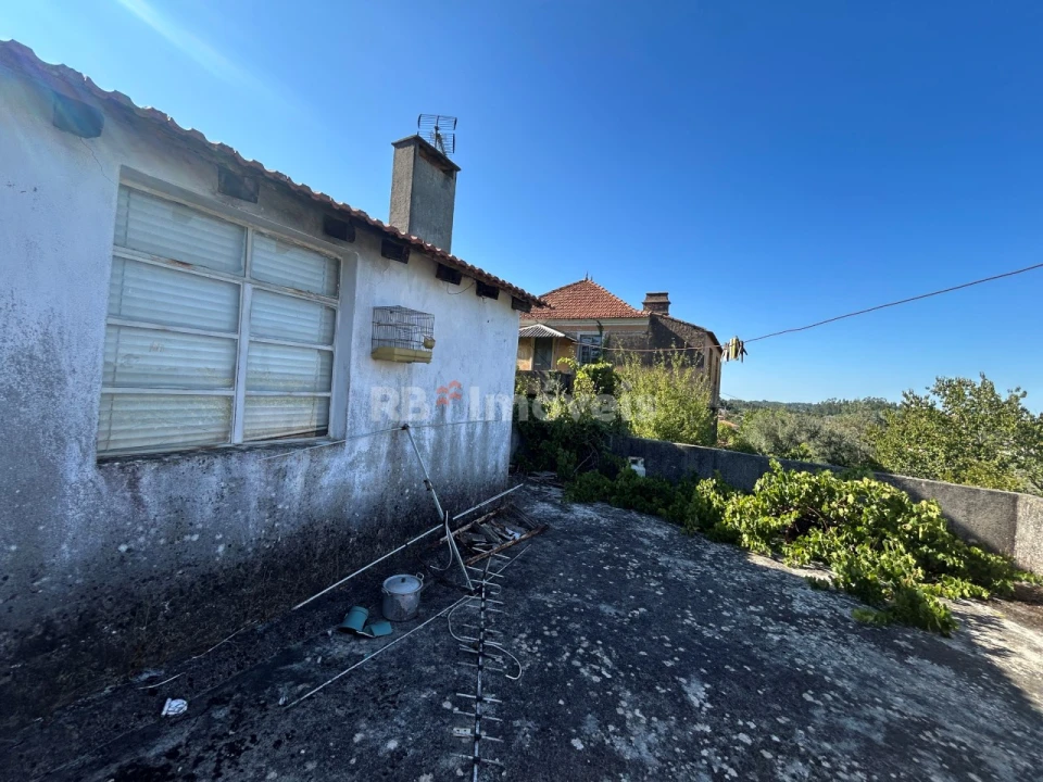 Moradia T2 para Venda em Serra e Junceira Foto 18