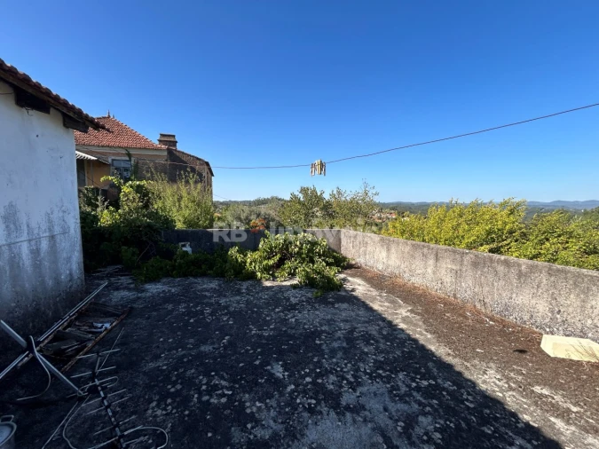 Moradia T2 para Venda em Serra e Junceira Foto 17