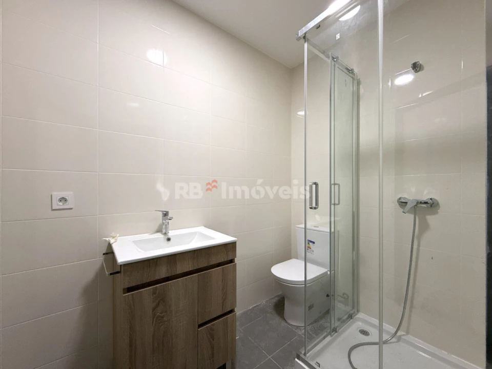 Moradia T4 para Venda em São João Baptista e Santa Maria dos Olivais Foto 6