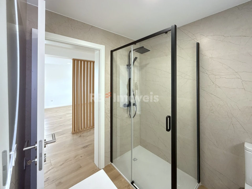 Moradia T4 para Venda em São João Baptista e Santa Maria dos Olivais Foto 17