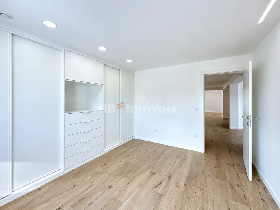 Moradia T4 para Venda em São João Baptista e Santa Maria dos Olivais Foto 23