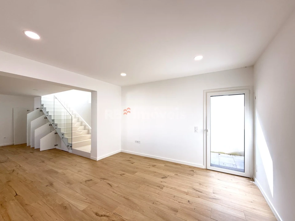 Moradia T4 para Venda em São João Baptista e Santa Maria dos Olivais Foto 34