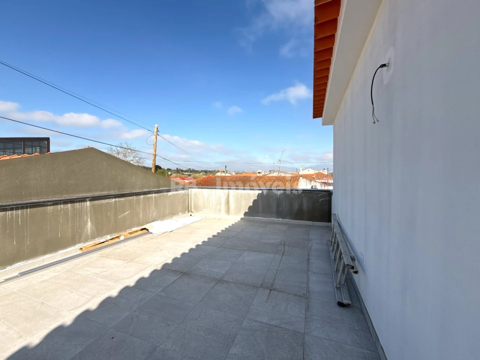 Moradia T4 para Venda em São João Baptista e Santa Maria dos Olivais Foto 51