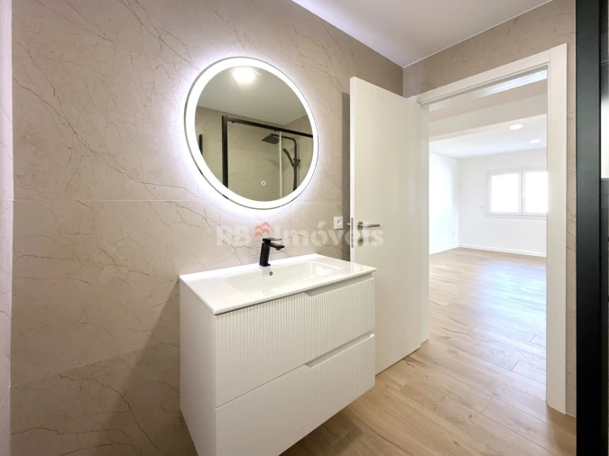 Moradia T4 para Venda em São João Baptista e Santa Maria dos Olivais Foto 19