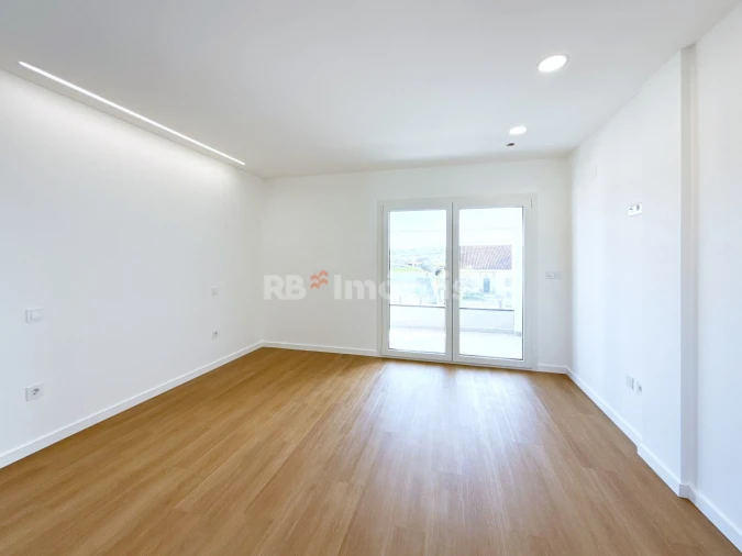 Moradia T4 para Venda em São João Baptista e Santa Maria dos Olivais Foto 76