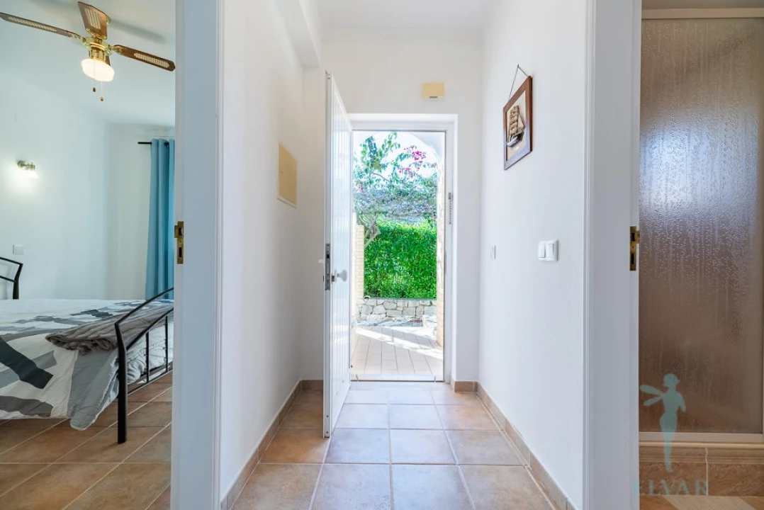 Moradia T2 para Venda em Alvor Foto 6