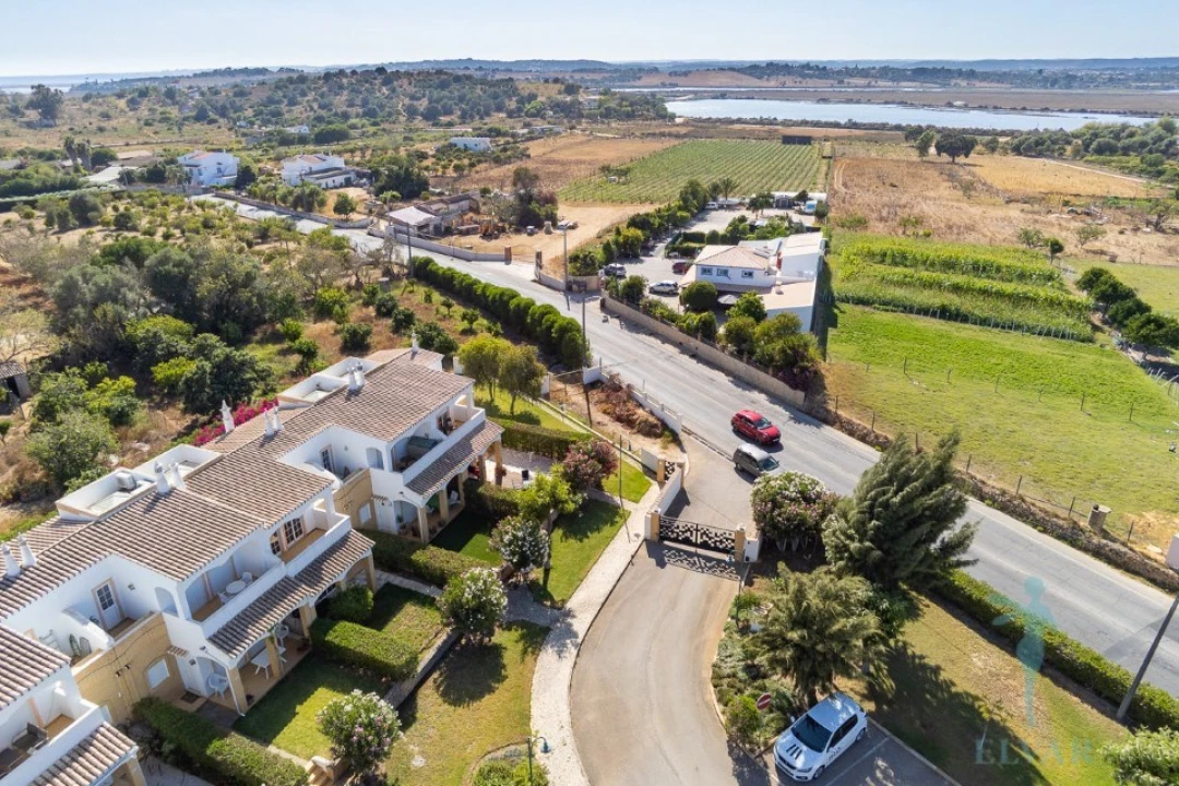 Moradia T2 para Venda em Alvor Foto 11