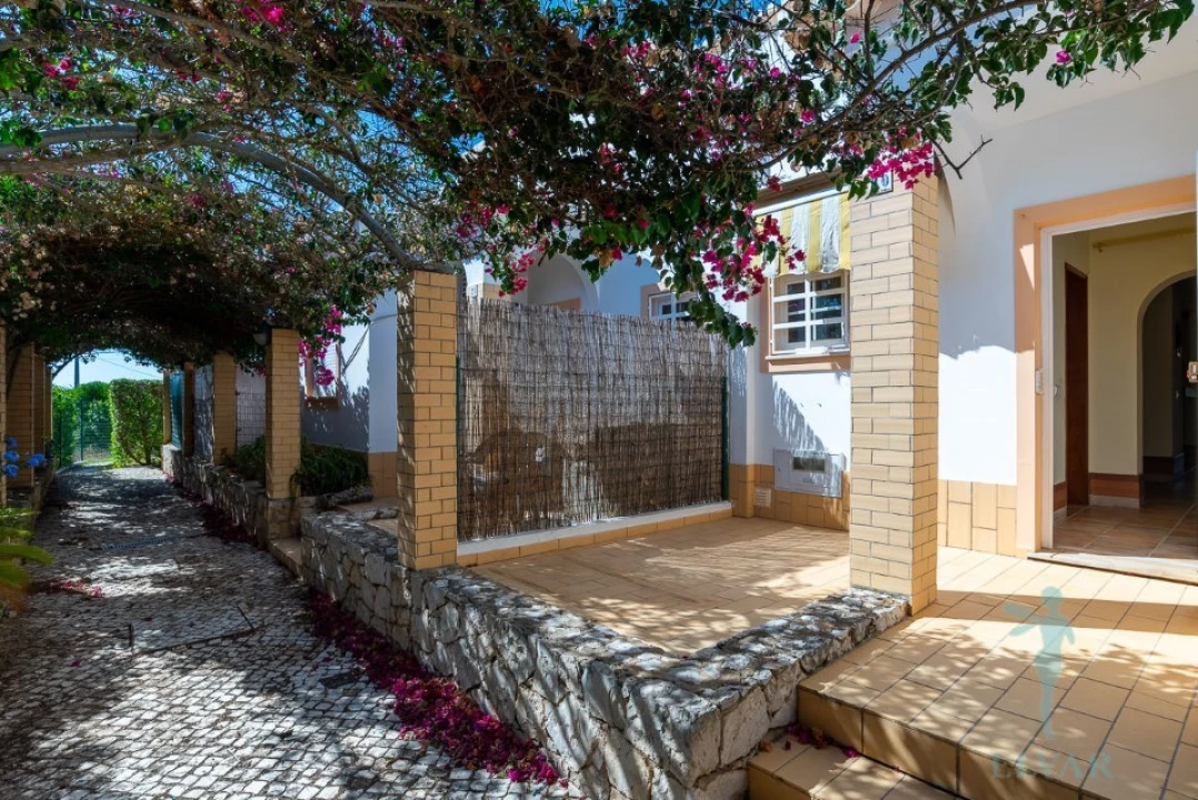 Moradia T2 para Venda em Alvor Foto 27