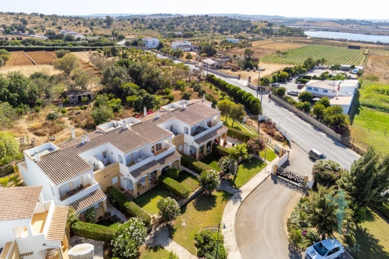 Moradia T2 para Venda em Alvor Foto 12