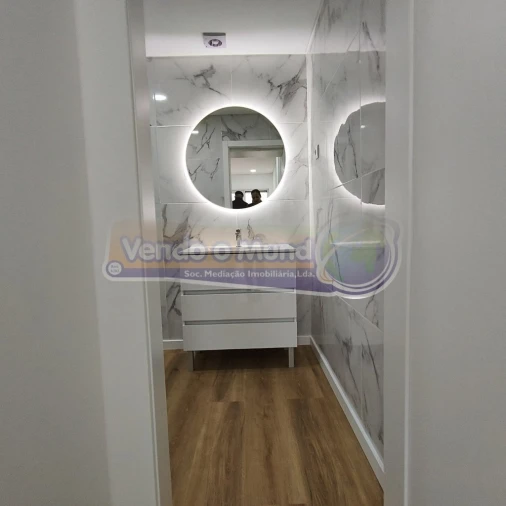 Apartamento T3 para Venda em Póvoa de Santa Iria e Forte da Casa Foto 16