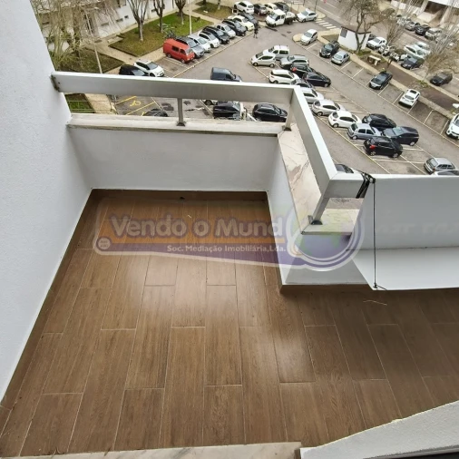 Apartamento T3 para Venda em Póvoa de Santa Iria e Forte da Casa Foto 8