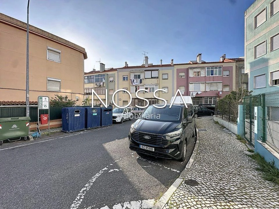 Apartamento T2 para Venda em Falagueira-Venda Nova Foto 1