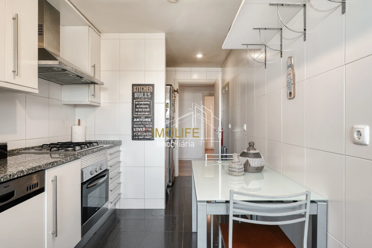 Apartamento T2 para Venda em São Domingos de Benfica Foto 11