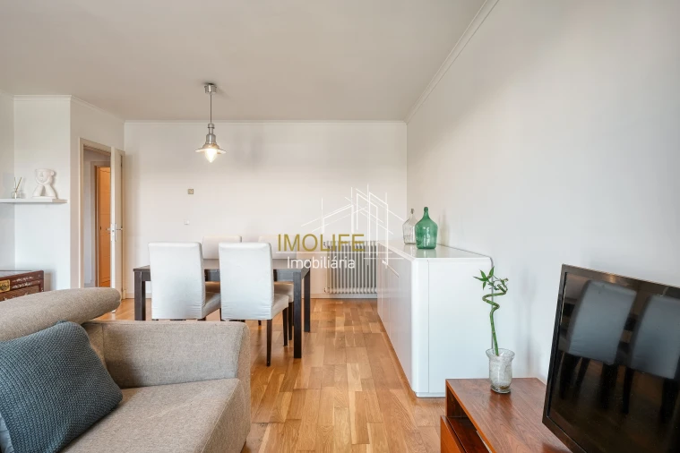 Apartamento T2 para Venda em São Domingos de Benfica Foto 6