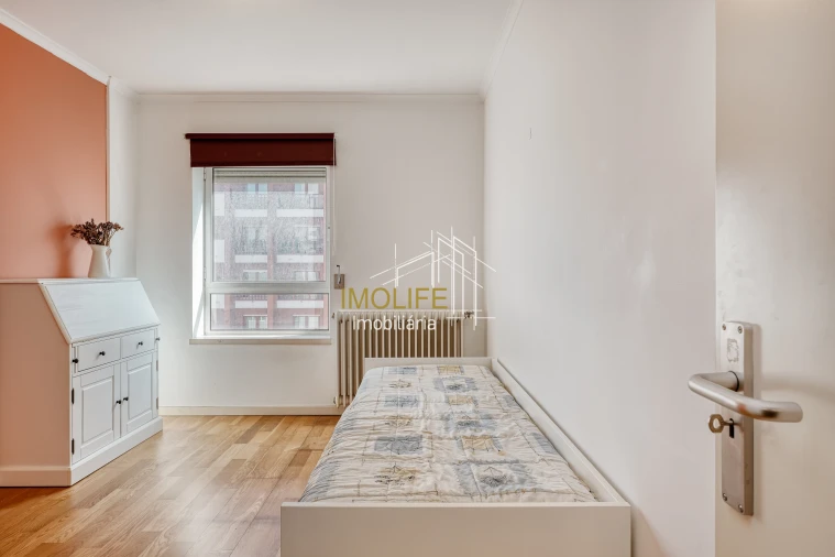 Apartamento T2 para Venda em São Domingos de Benfica Foto 14