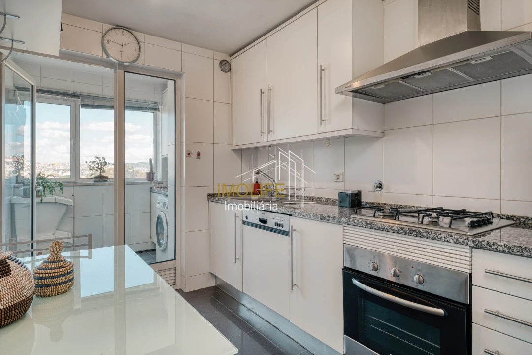 Apartamento T2 para Venda em São Domingos de Benfica Foto 13