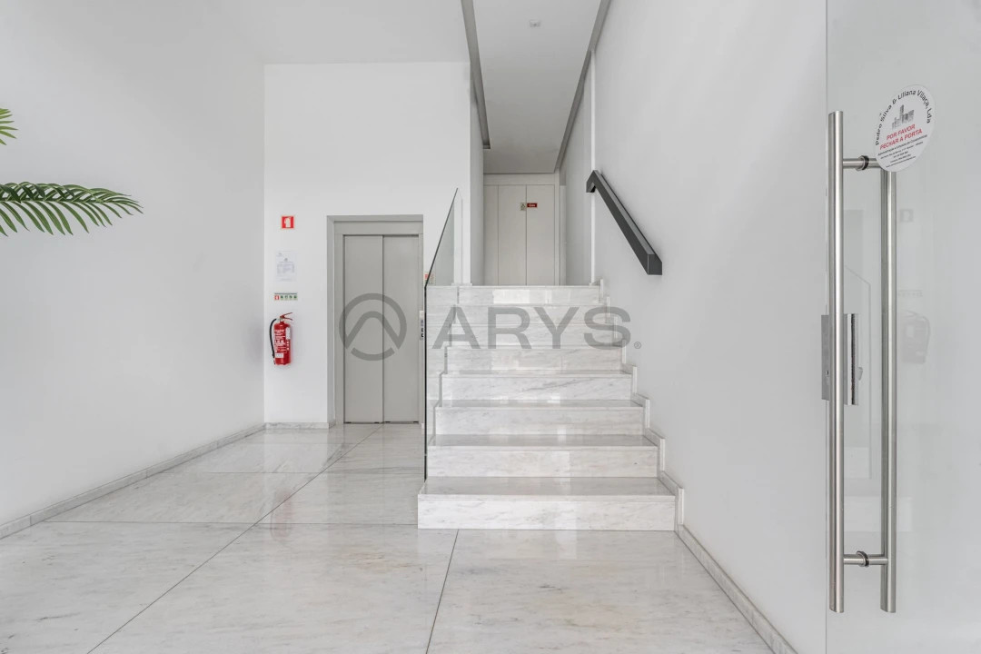 Apartamento T2 para Venda em Nogueiró e Tenões Foto 3